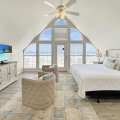 Beachfront for 24 - $400 Free Activities