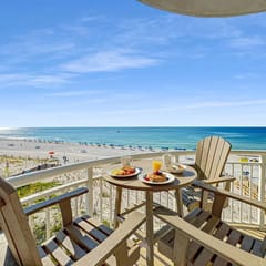 4K SQFT • Panoramic Views • Beach Access • Oceania