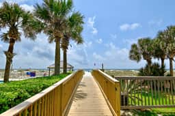 POOL - SHORT WALK TO BEACH - $400 FREE ACTIVITIES! - Image 2