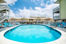POOL - SHORT WALK TO BEACH - $400 FREE ACTIVITIES! - Image 3