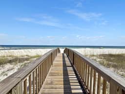 Beachfront for 24 - $400 Free Activities - Image 3