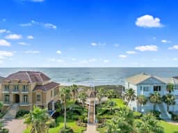 Beach Access with Elevator & FREE Activities!! - Image 4