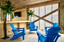 Short walk to Beach - Hot Tub, Cold Plunge, Pool & FREE ACTIVITIES - Image 3