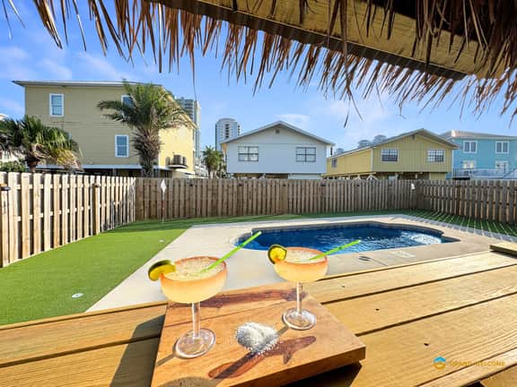 8BR Group Retreat | Pool, Tiki Bar & Mini Golf - Image 2