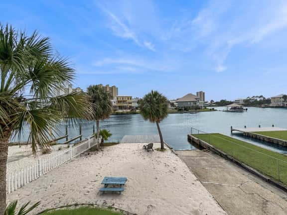 Bonnie Dune - Waterfront Retreat for 8 - Image 4